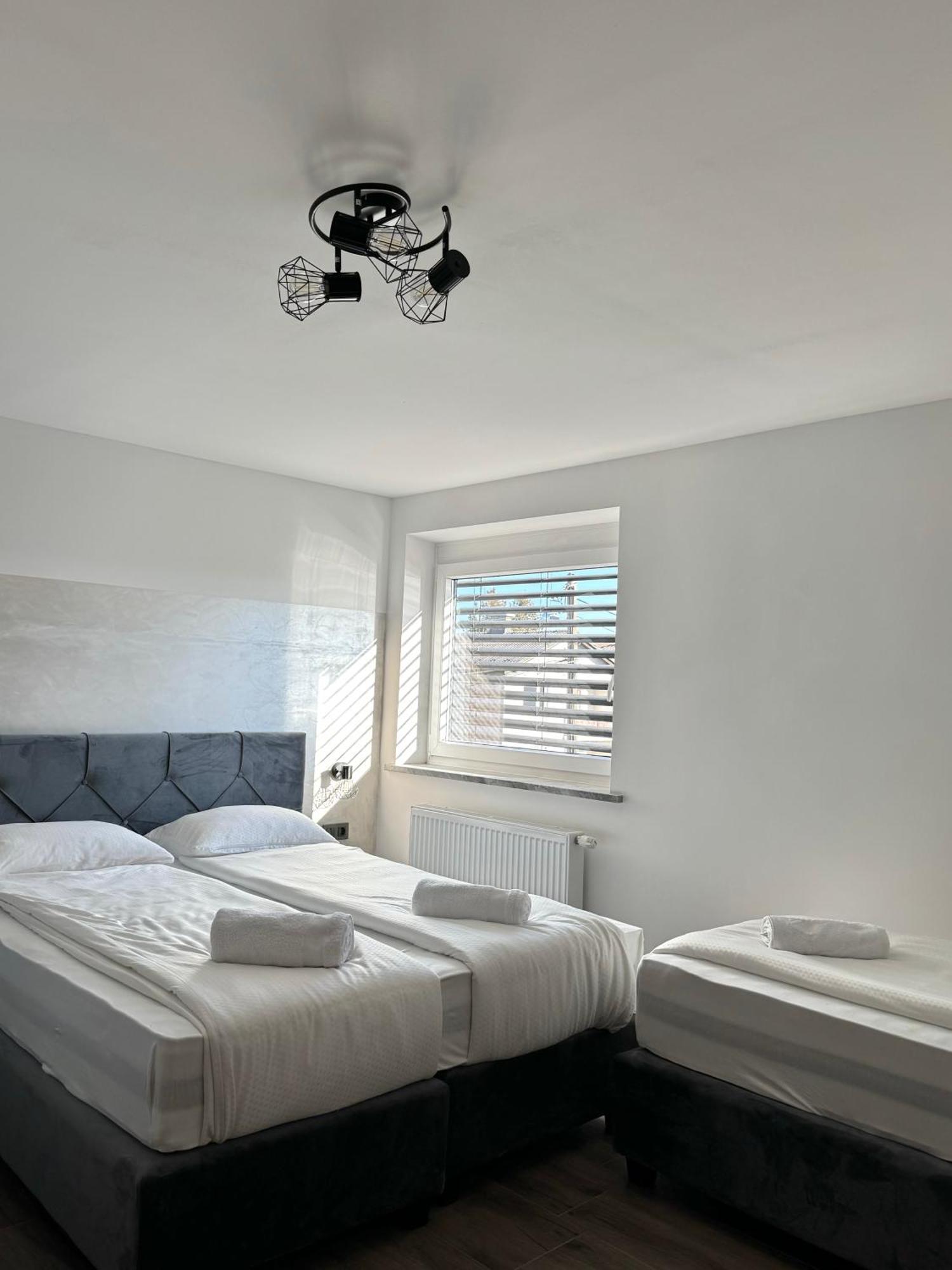 L&L Rooms Maribor Exterior photo