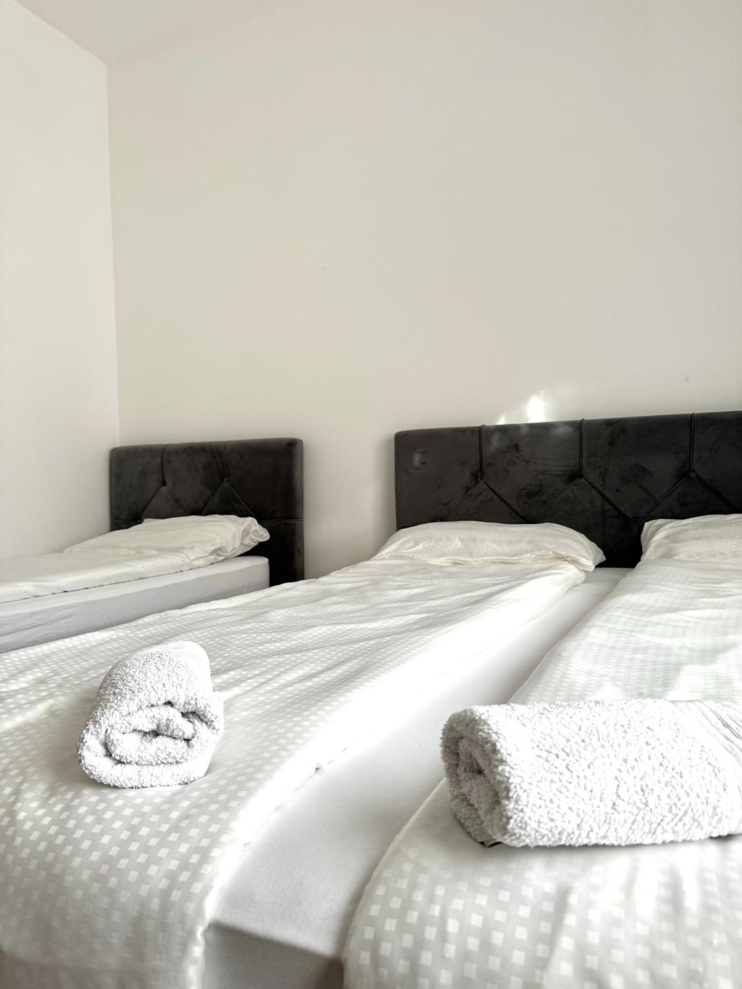 L&L Rooms Maribor Exterior photo