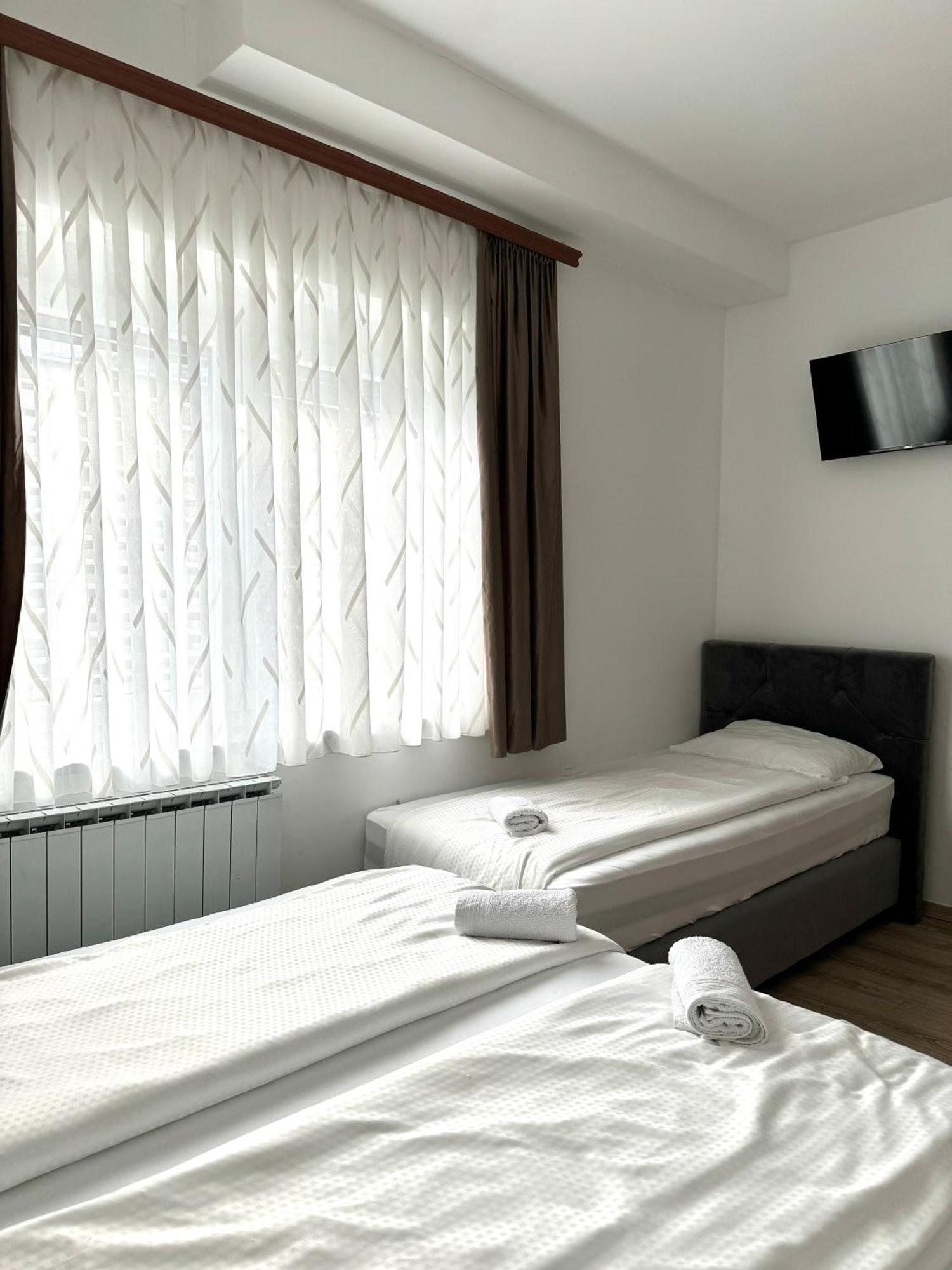 L&L Rooms Maribor Exterior photo