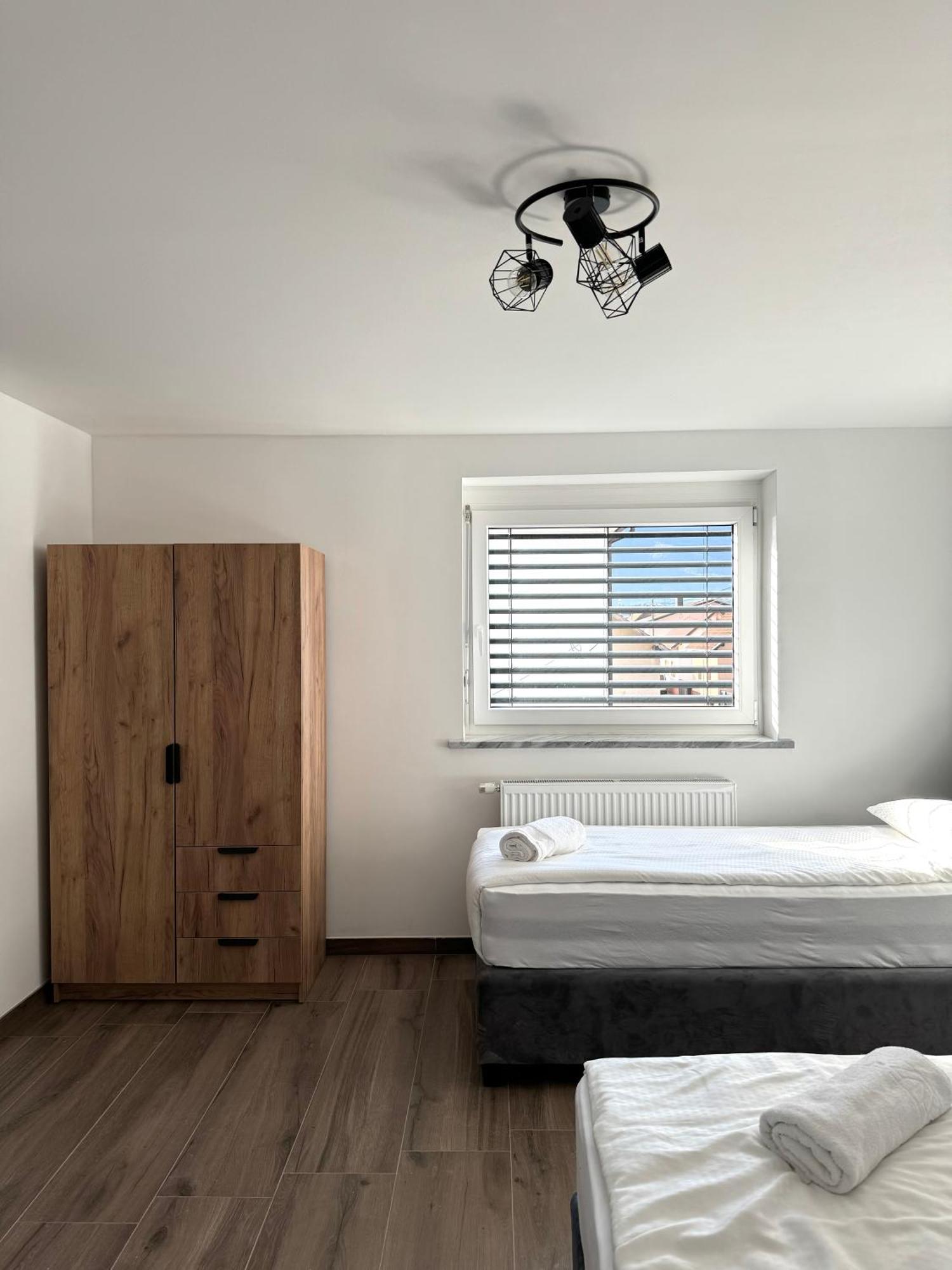 L&L Rooms Maribor Exterior photo